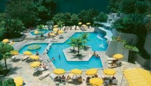 piscina do Mar Hotel Recife